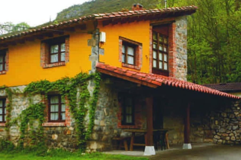 La Rotella, Calma Al Lado De Cangas De Onis Cangas de Onís Exterior foto